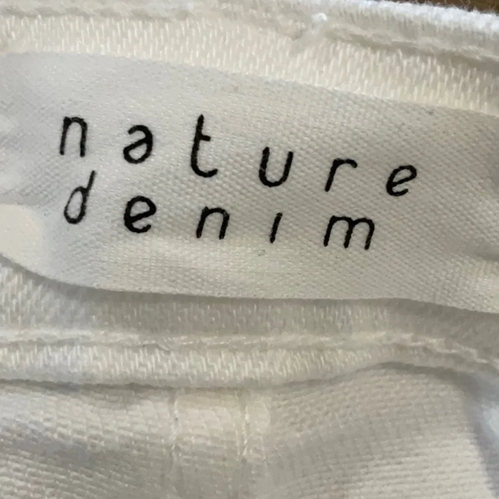 Nature Denim White High-Waisted Shorts Size Small